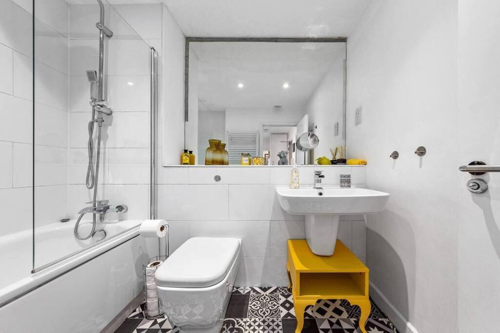 3 Bedroom Apartment In Haymarket Central London Sleep 10 Hy2 Exterior foto